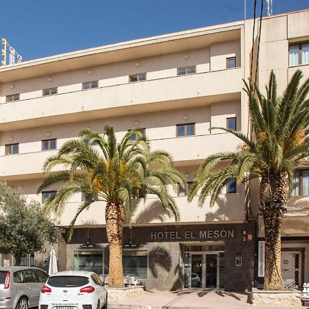 Hotel El Meson ตอร์ริโคส ภายนอก รูปภาพ